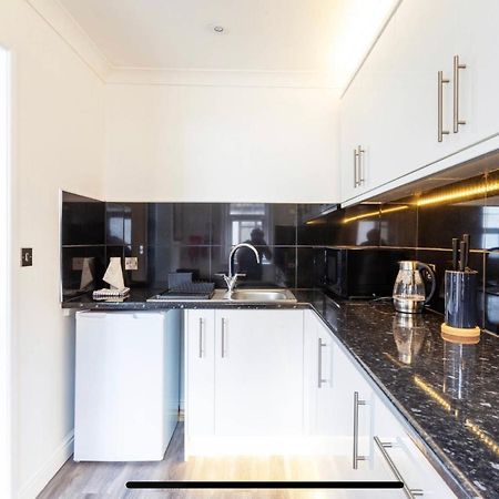 Ammonite Luxury Beachfront Apartment Lyme Regis Exteriér fotografie